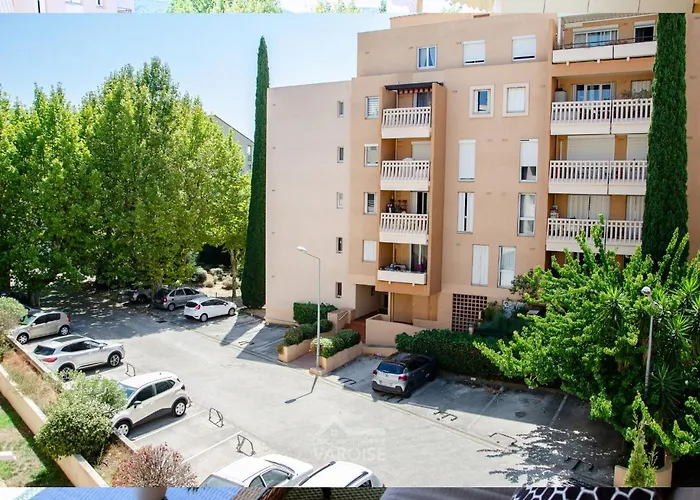 Les Gregoriennes T2 Climatise Centre-terrasse-parking-wifi Lejlighed Hyères