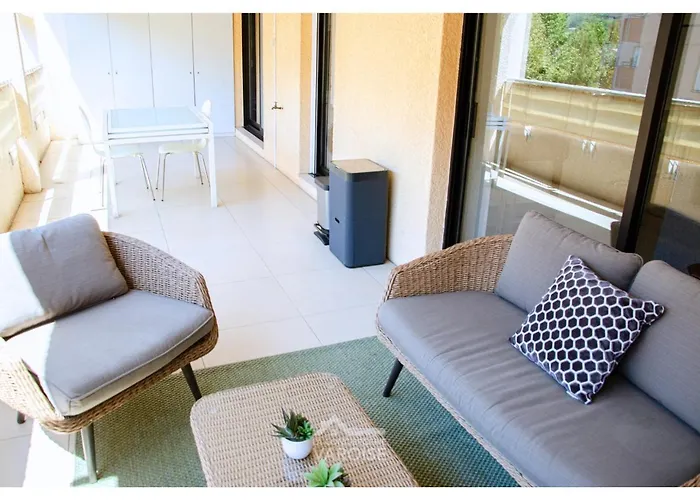 Les Gregoriennes T2 Climatise Centre-terrasse-parking-wifi Lejlighed Hyères