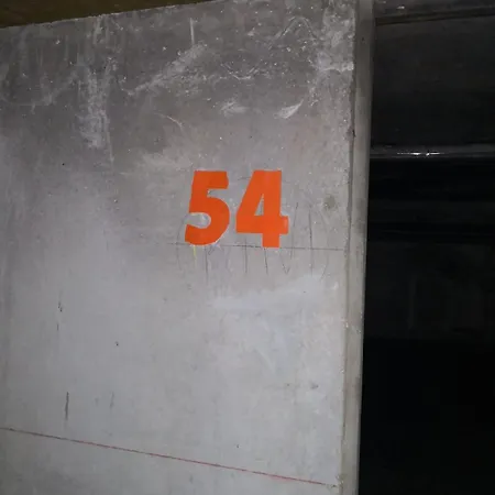 Les Gregoriennes T2 Climatise Centre-terrasse-parking-wifi Апартаменти Єр