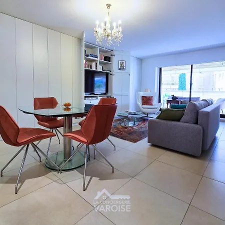 Les Gregoriennes T2 Climatise Centre-terrasse-parking-wifi Apartamento