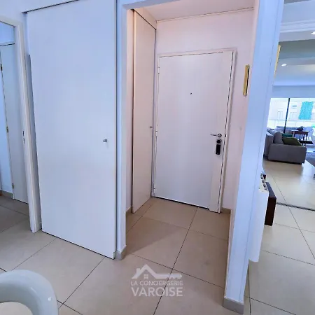 Апартаменти Les Gregoriennes T2 Climatise Centre-terrasse-parking-wifi *