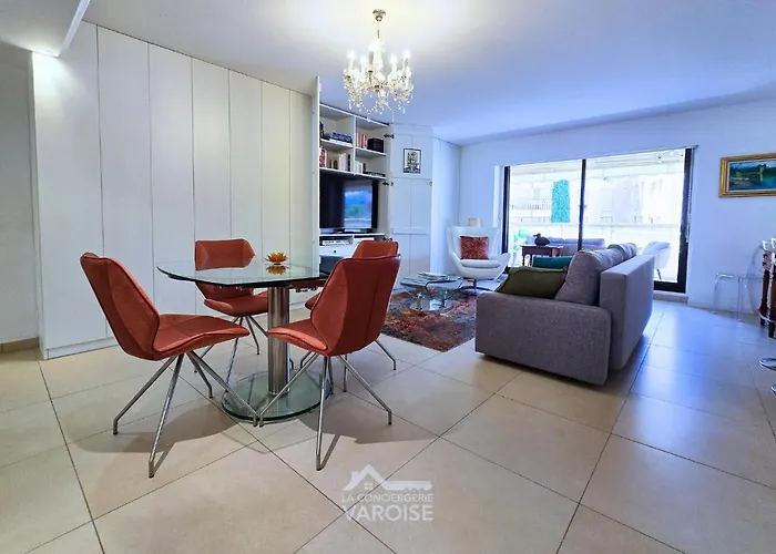 Les Gregoriennes T2 Climatise Centre-terrasse-parking-wifi Διαμέρισμα