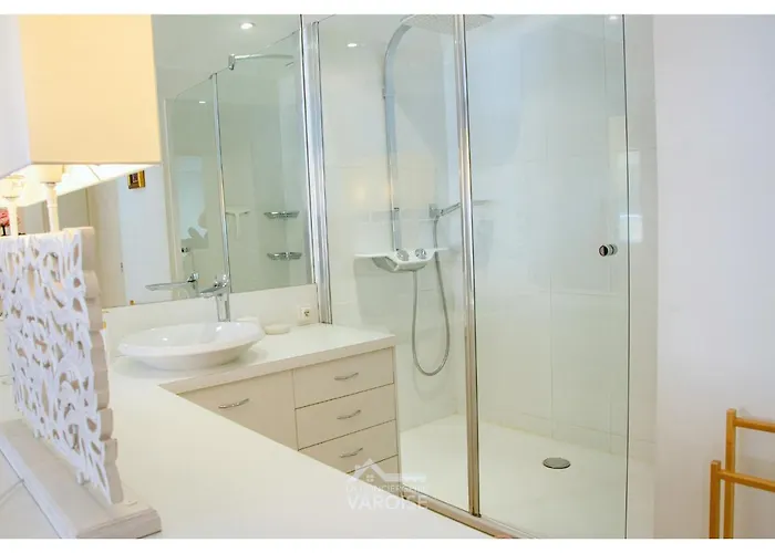 Apartamento Les Gregoriennes T2 Climatise Centre-terrasse-parking-wifi Hyères